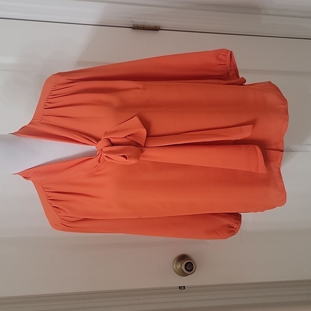 New York & Company Size M Orange Tie Front Neck Blouse, Excellent Used Condition